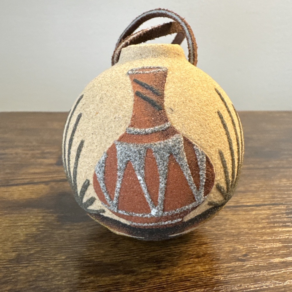 VTG Hand Made‎ SouthWest Hanging Mini Seed Pot Pottery Ornament Signed 90s